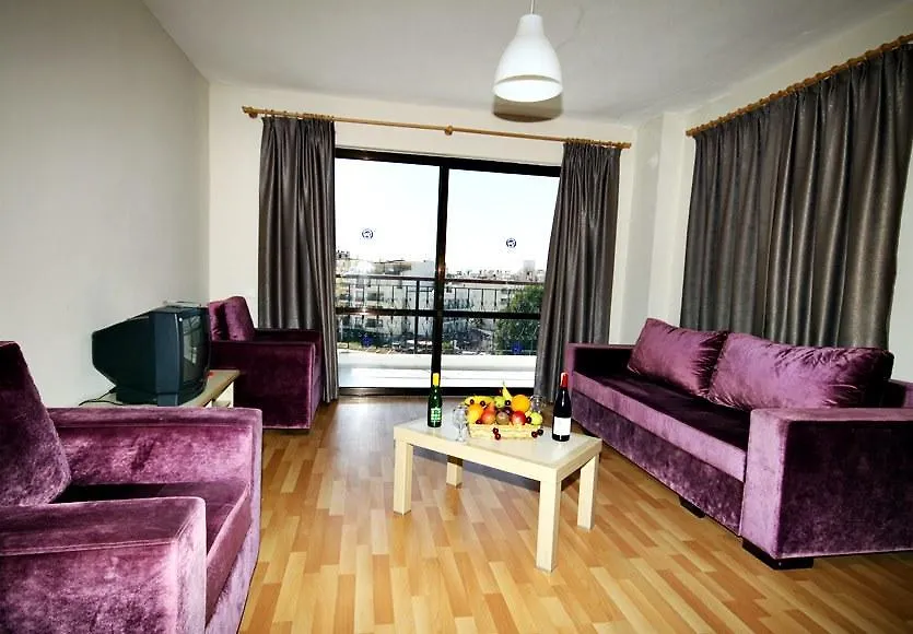 Tuntas Suites Altinkum Didim Aparthotel