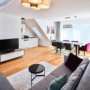  Daire Myfavorit - Spacious Next To Puplic Transport U1 Direct Connection To Citycenter Avusturya